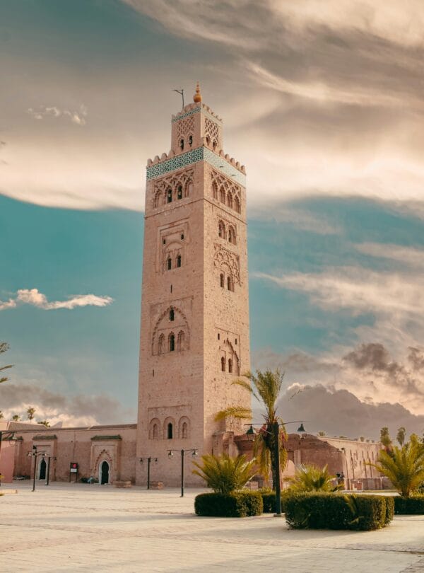 mehdi-el-marouazi-OZXMG7bQ-Kc-unsplash
