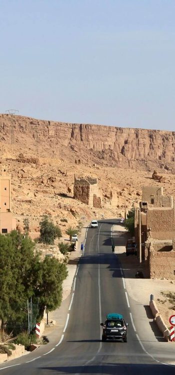 2 days tour from Marrakech to Fes desert tour. Enjoy camel rides, stunning landscapes